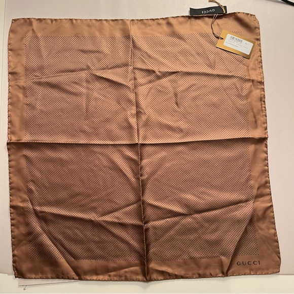 Gucci Brown Handkerchief 100% Silk with Polka Dots NEW WITH TAG 45x45 - Picture 4 of 6